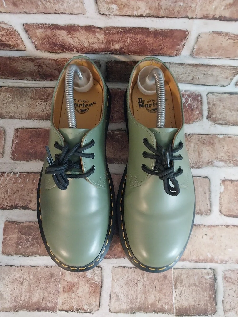 Pre-owned Dr. Martens 1461